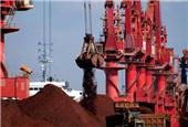 China`s spot price of iron ore drops