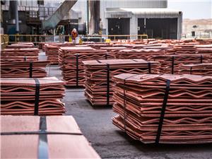Copper price falls through $10,000 as exchange inventories keep rising