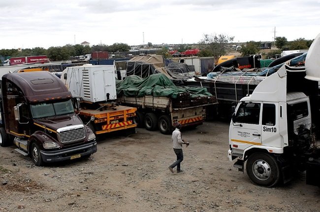 Manganese ore truck torched in Gqeberha