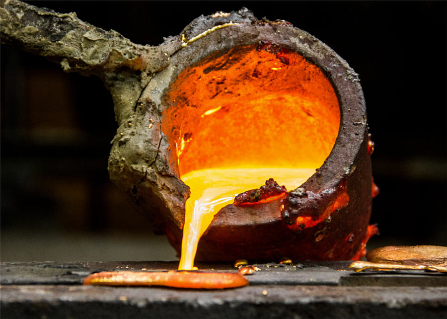 AngloGold Ashanti Q3 earnings rebound on higher gold price